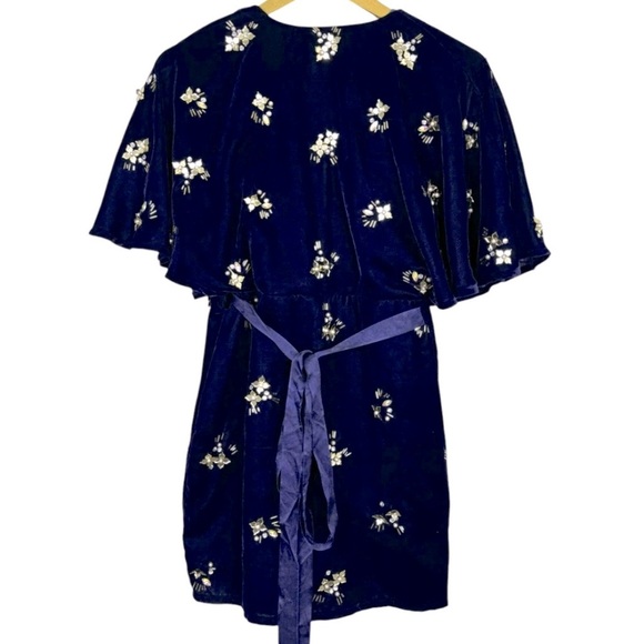 ASOS Petite Floral Beading Wrap Low Cut Velvet Mini Dress NWT Sz. 4 - Picture 12 of 13